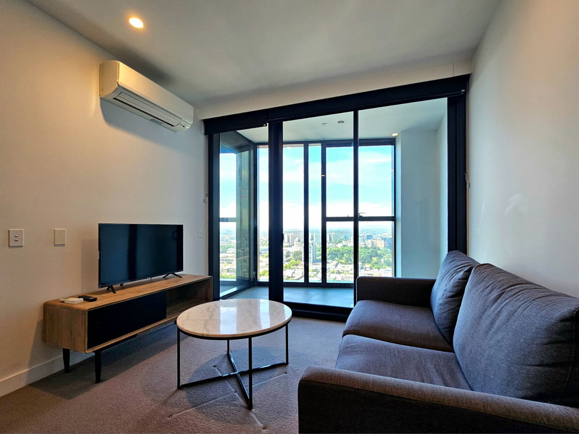 3019 / 160 Victoria Street, Carlton