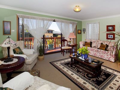 126 Tait Avenue, Kanahooka