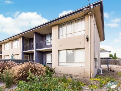 8 / 3-5 Hargreaves Crescent, Braybrook