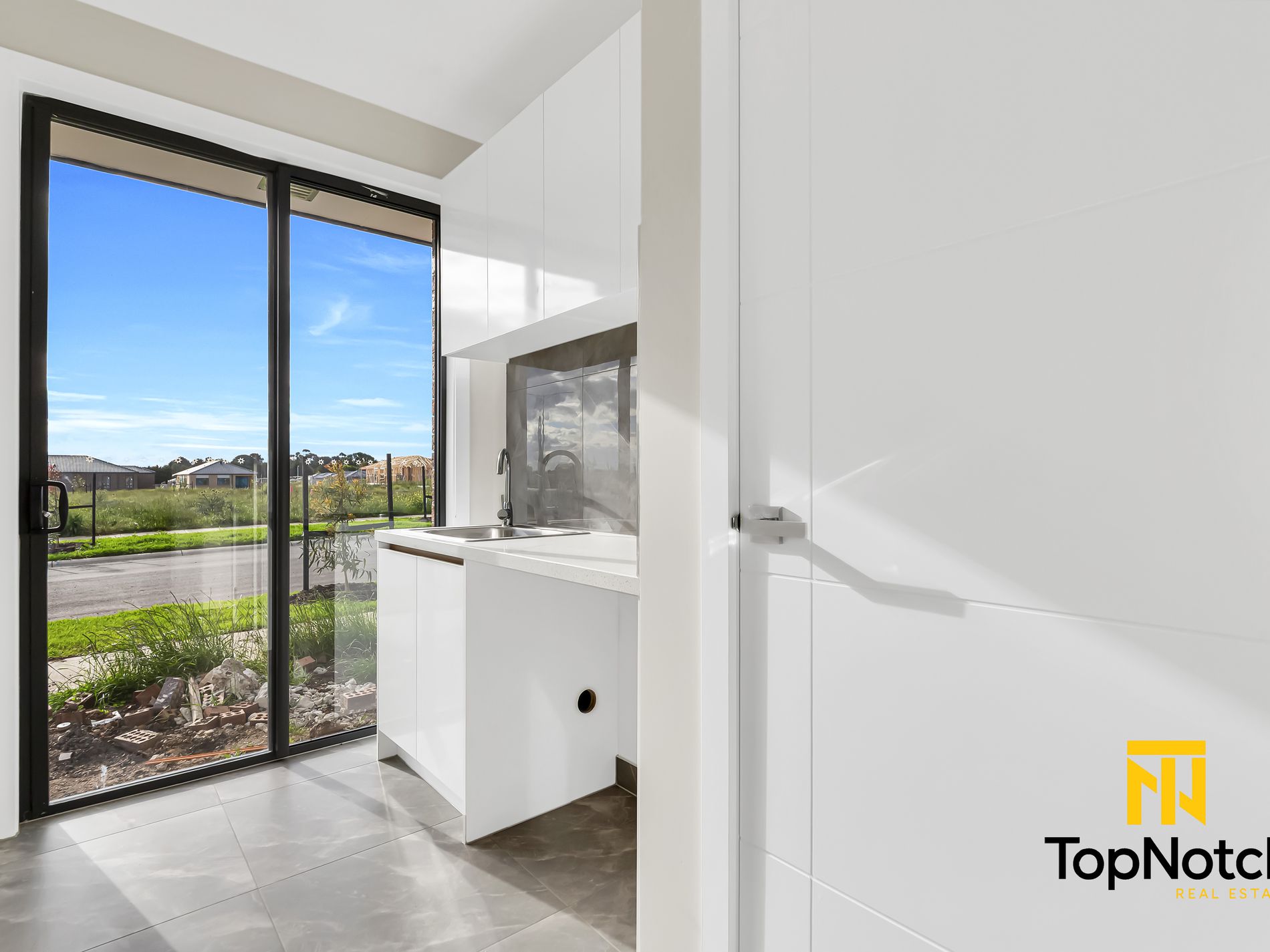 469 LITHGOW STREET, Beveridge