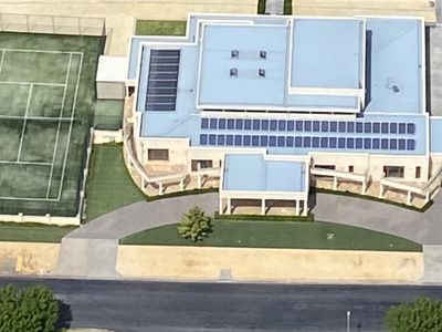 145 Barnes Boulevard, Horsham