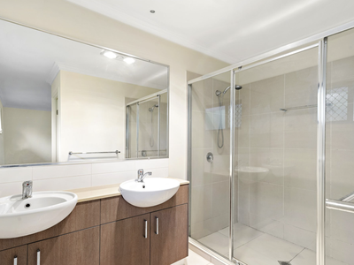 6 Berrimilla Lane, Coomera Waters