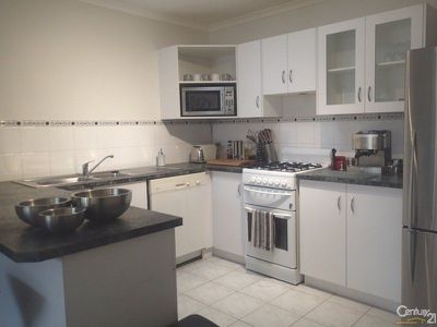 14 Bateman Grove, Hampton Park