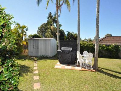 4 Narooma Place, Helensvale