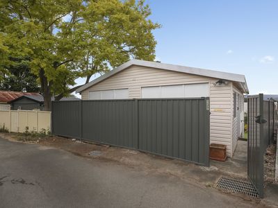 137 Lakeview Parade, Primbee
