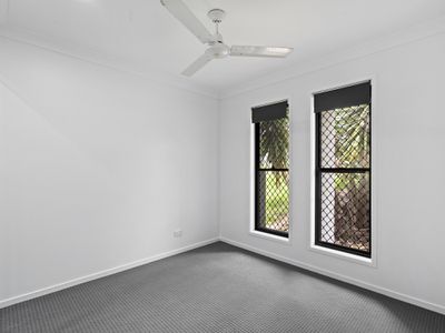 9 Wyndham Cct, Holmview