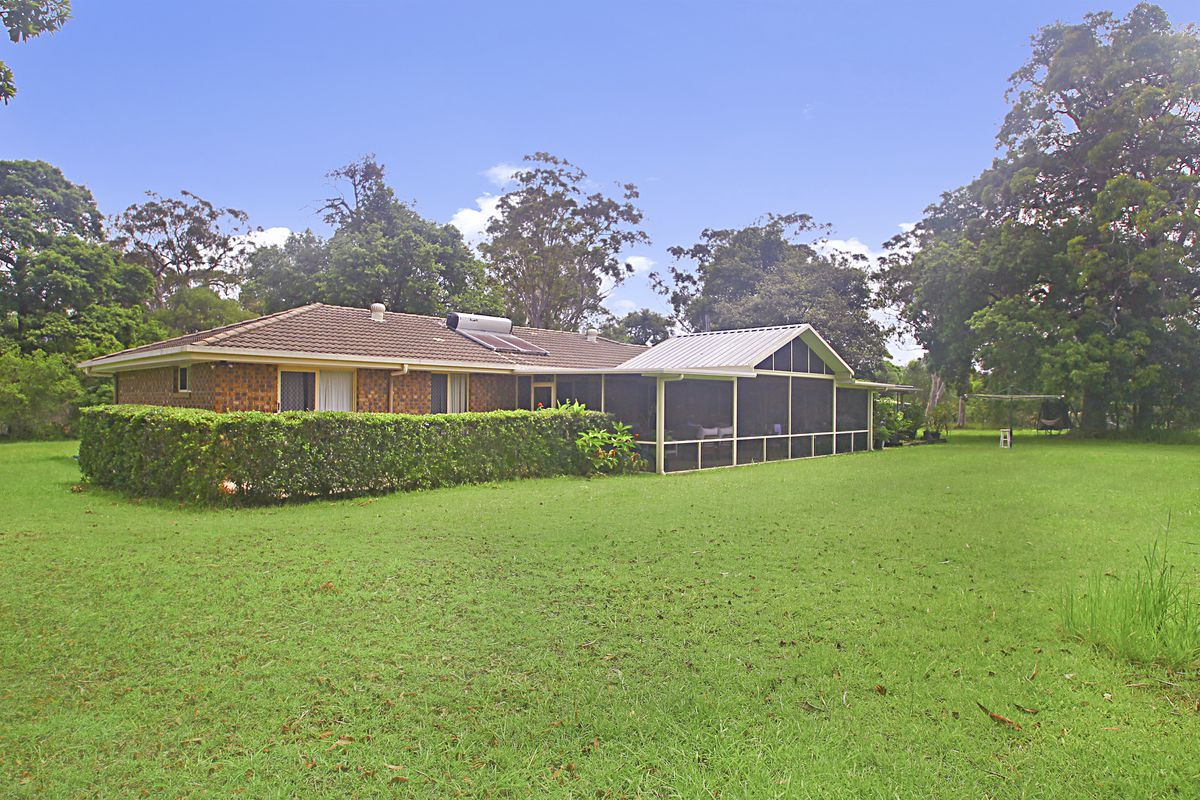 22 Silverdale CRT, Cooroibah