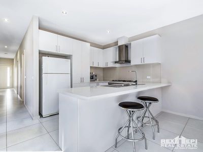 8 Coberley Way, Cranbourne North