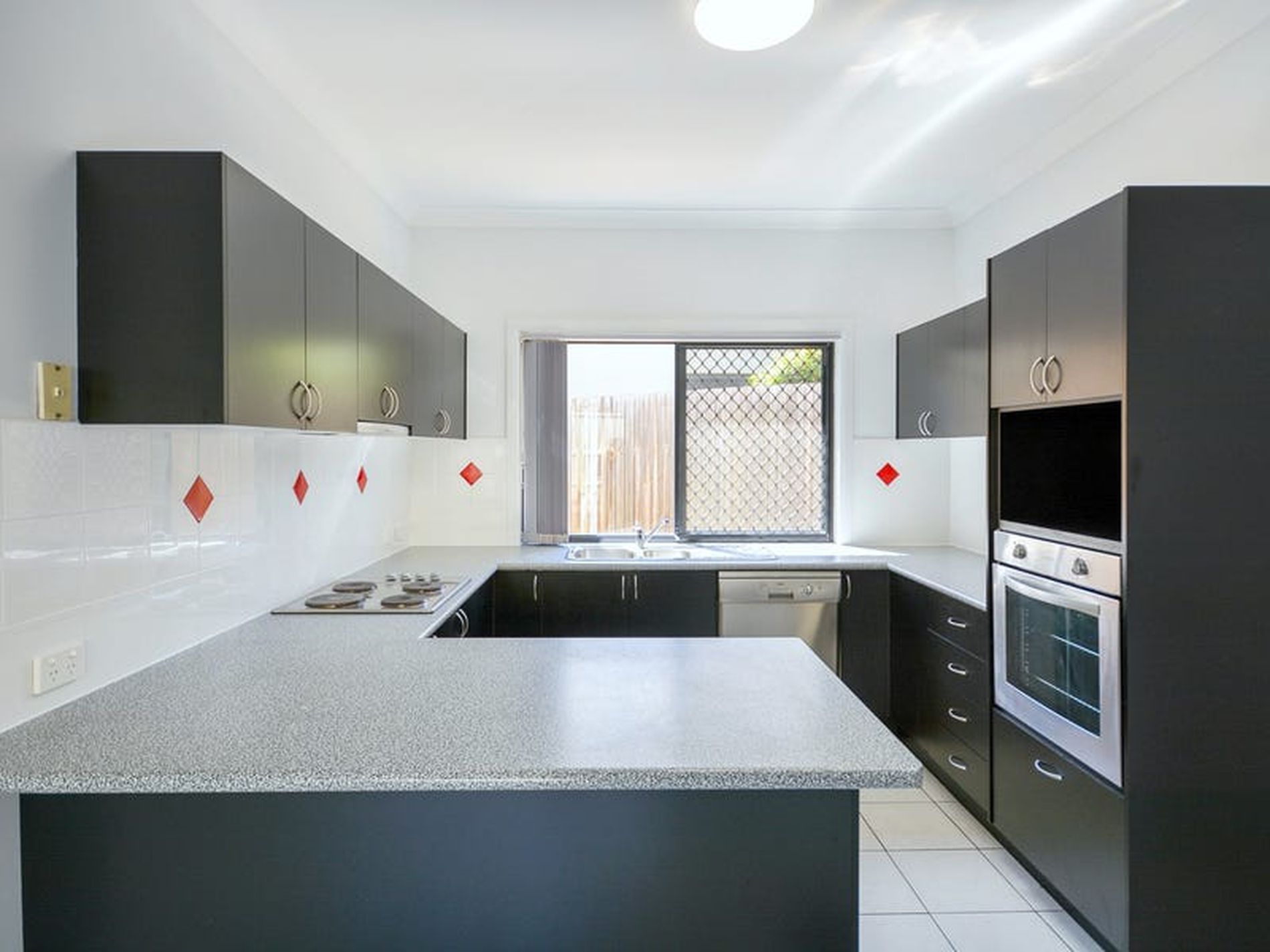 8 Forest Ridge Court, Springfield Lakes