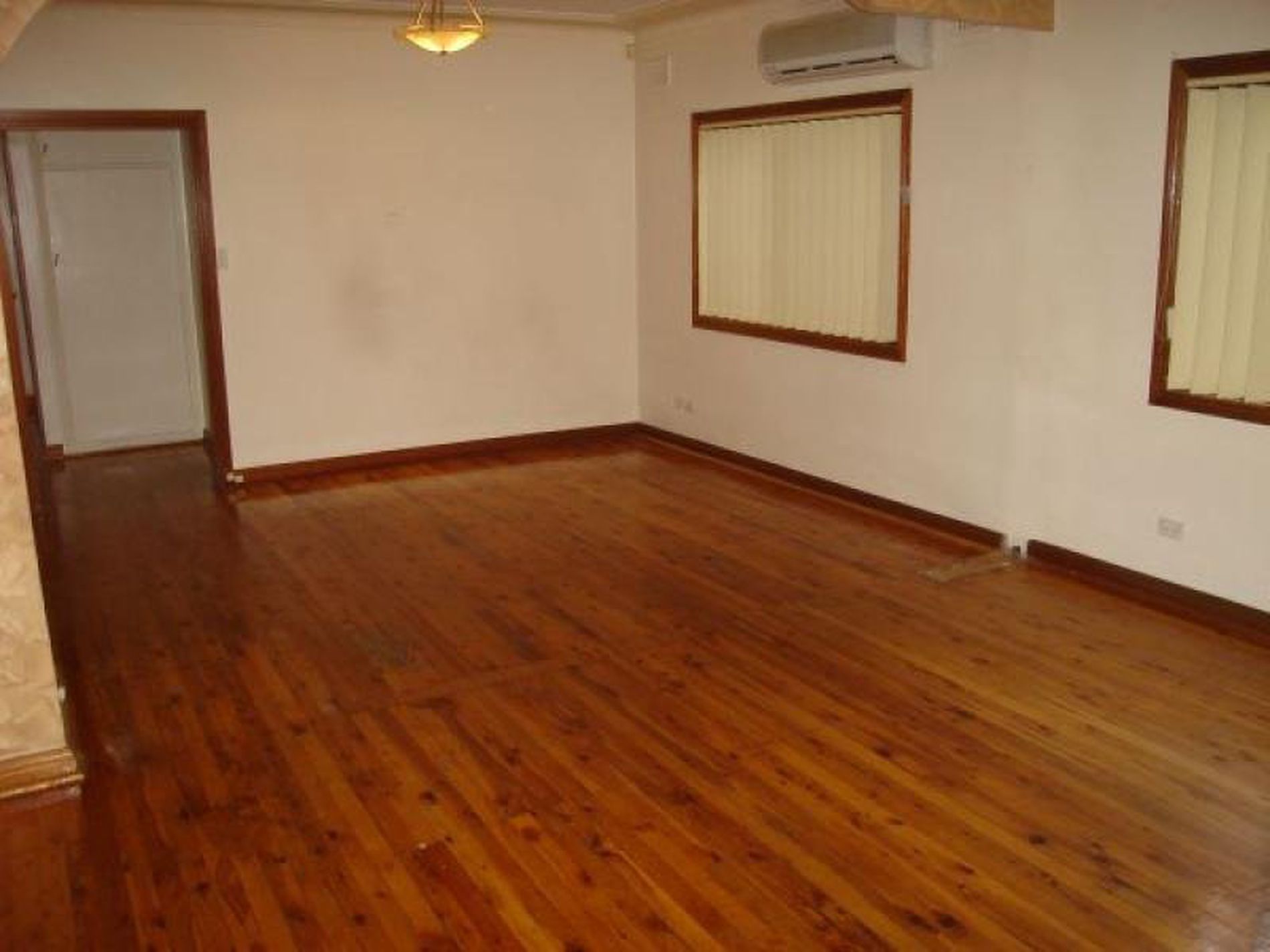 32 Koala Road, Greenacre