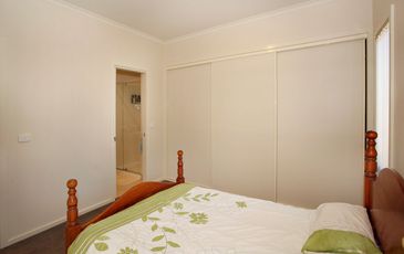 3/8 Charles Street, Pakenham
