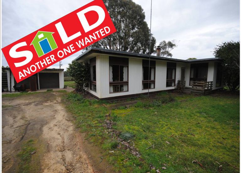 905 Portland-Nelson Road, Portland
