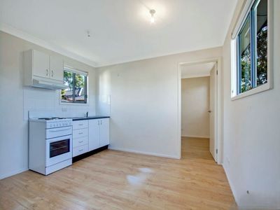 40A Park Avenue, Kingswood