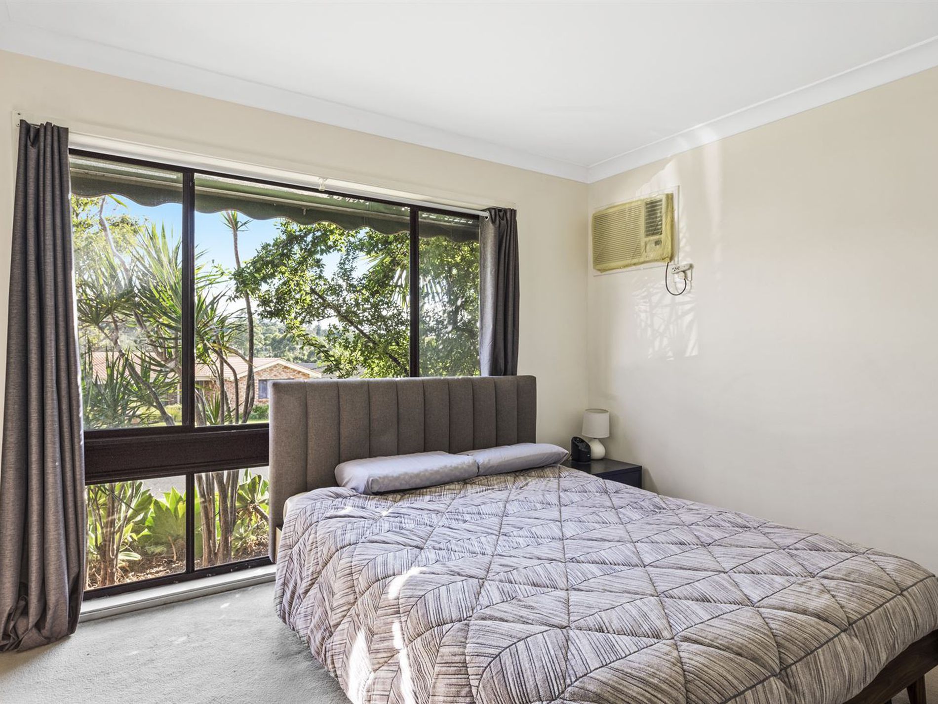 22 Leigh Crescent, Ulladulla