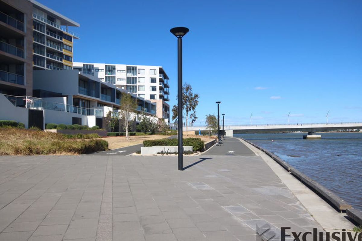 36 / 38 Shoreline Drive, Rhodes