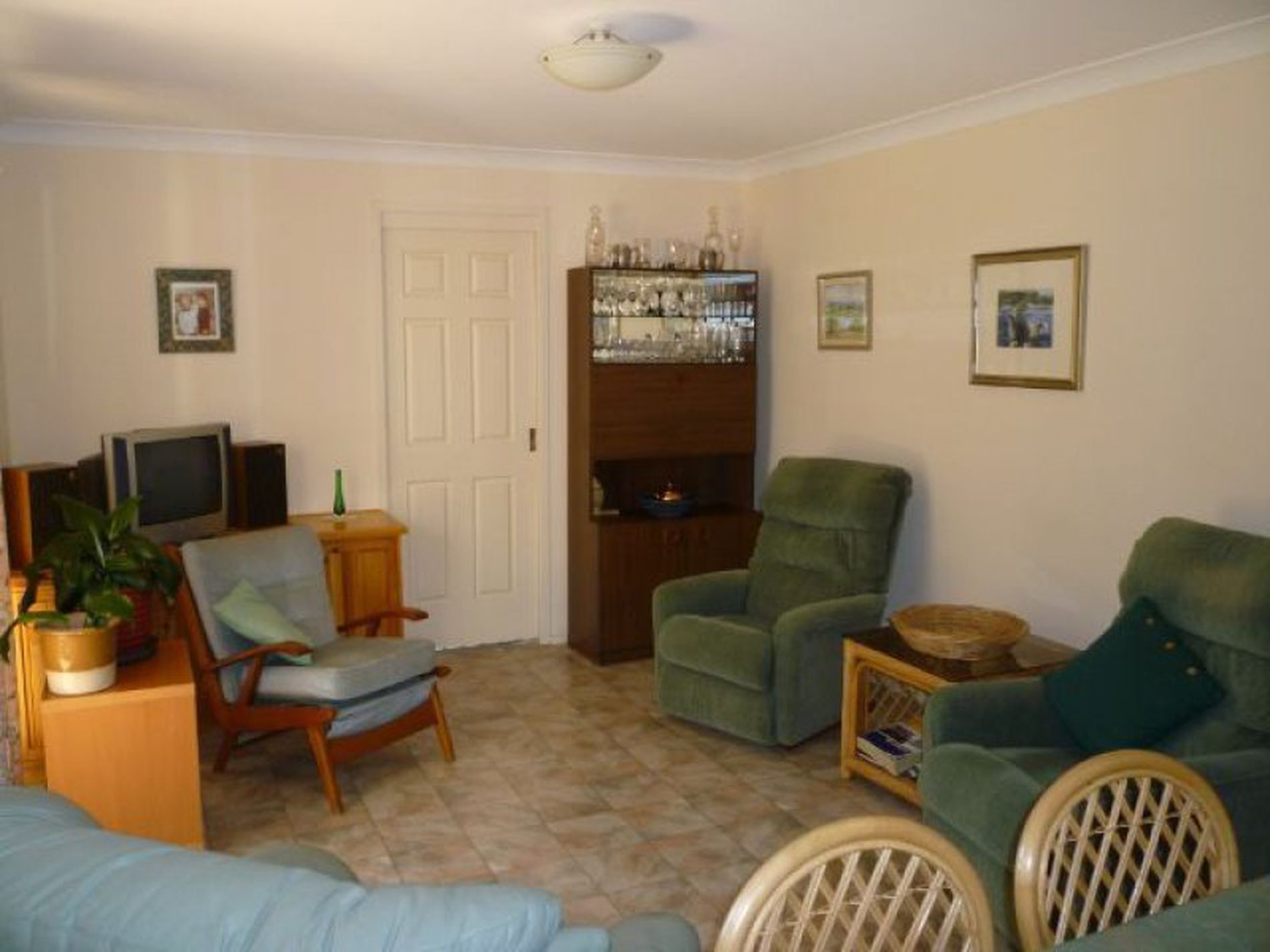 32 Combe Drive, Mollymook