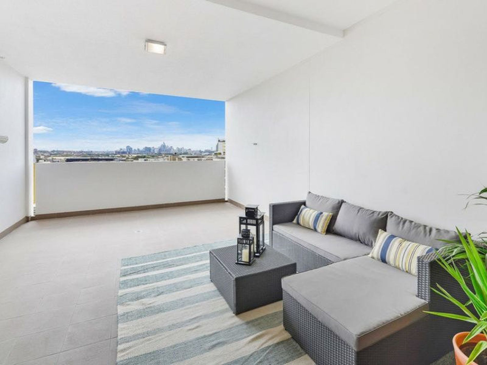 806 / 210 Coward Street, Mascot