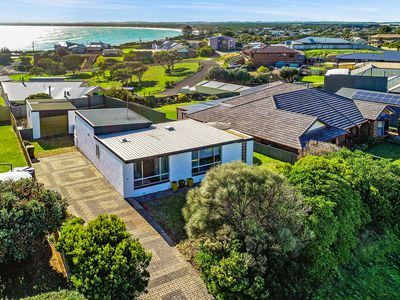 30 Cape Buffon Drive, Southend