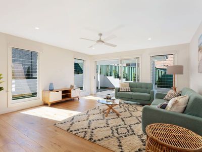 1 / 8 Minnibah Circuit, Forster