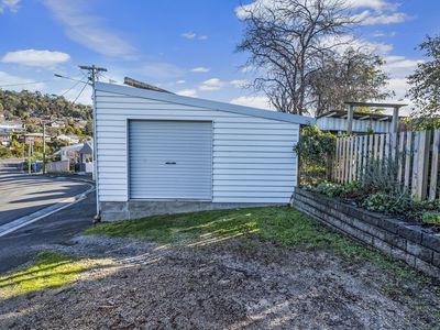 14 Laura Street, West Launceston