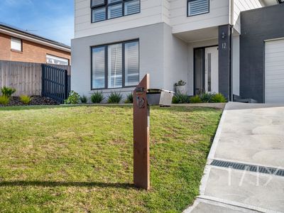 12 Apolline Drive, Kingston