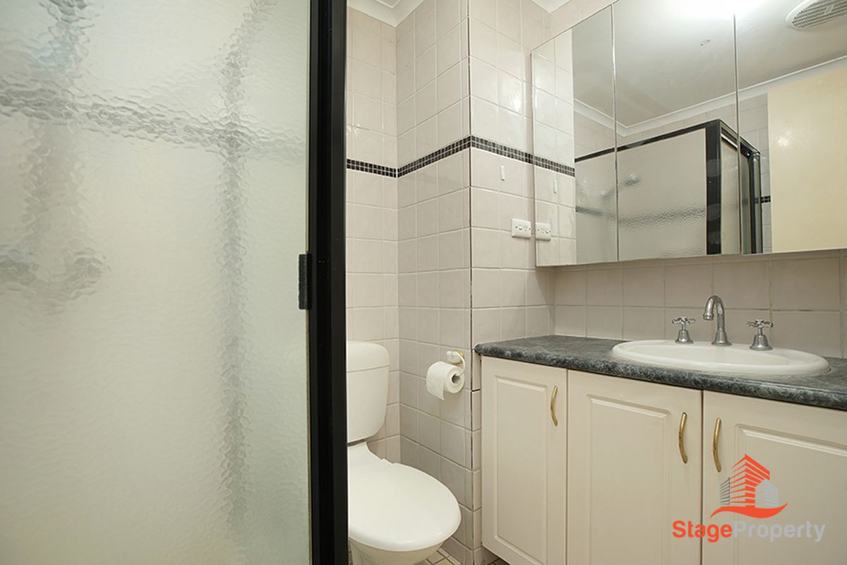 12 / 33 Farina Drive, Yokine