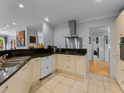 12 Stonedge Lane, Rosedale