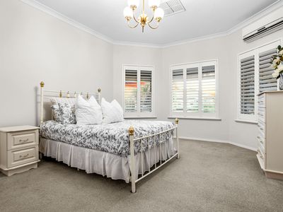 62 Kingsmill Gardens, Winthrop