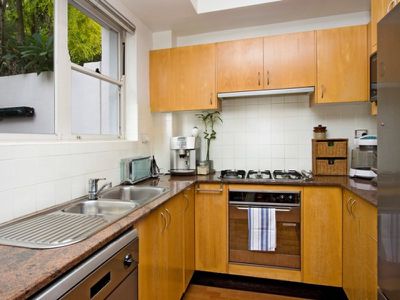 2 / 213 Wigram Road, Forest Lodge