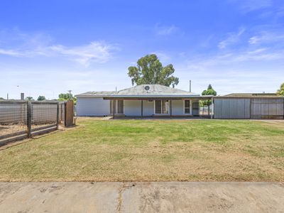 16 McNamara Street, Finley