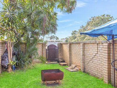 5 / 2 Blackbutt Way, Barrack Heights