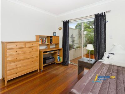 4 / 3 Blackwall Point Road, Abbotsford