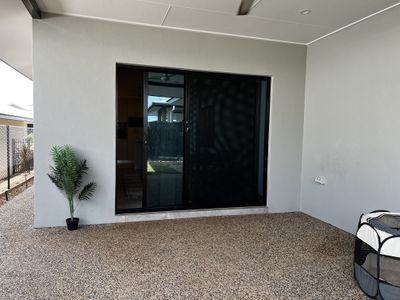 8 Goldenbeard Street, Zuccoli