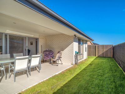 27 Blaxland Road, Urraween