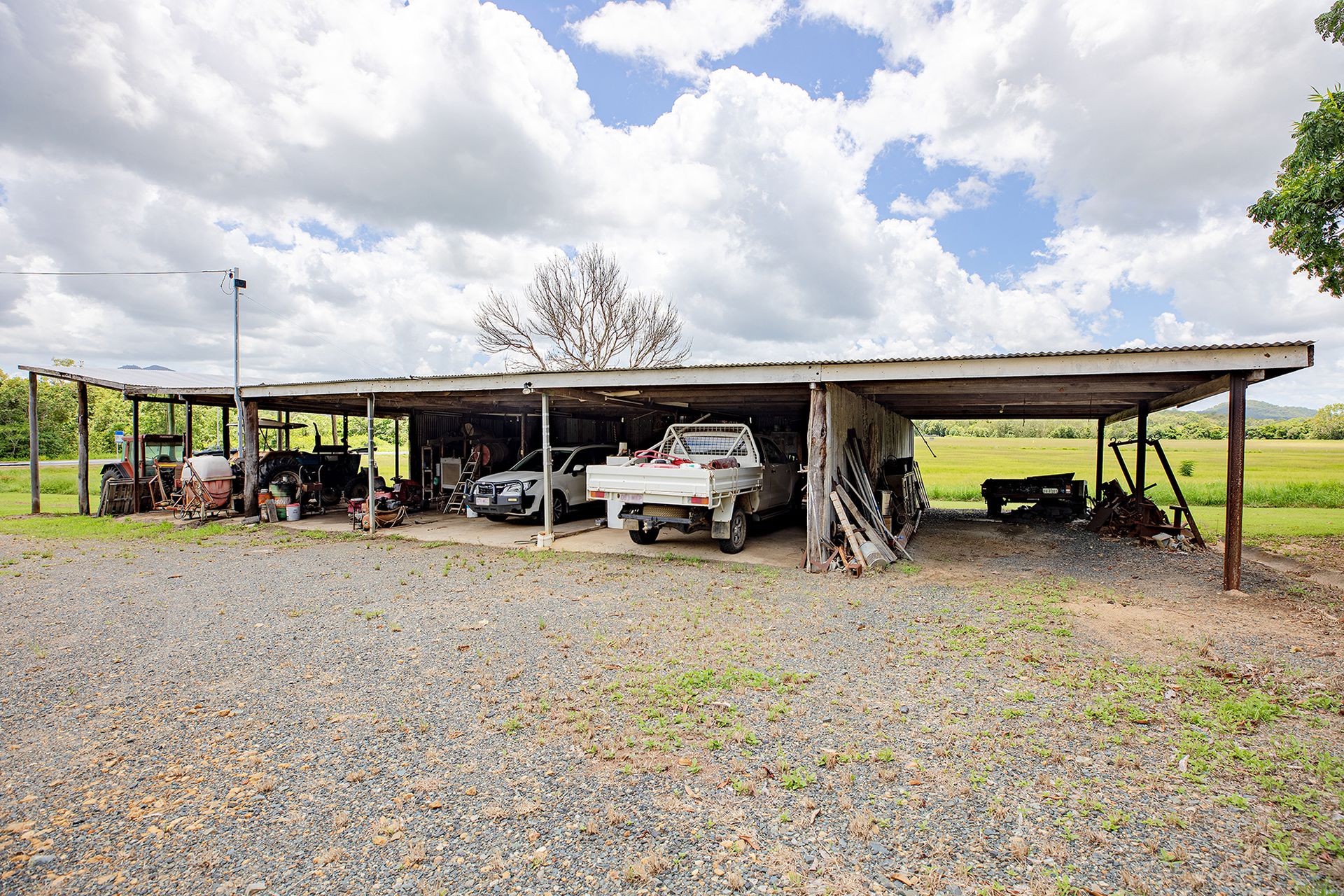 3475 BRUCE HIGHWAY, Kuttabul