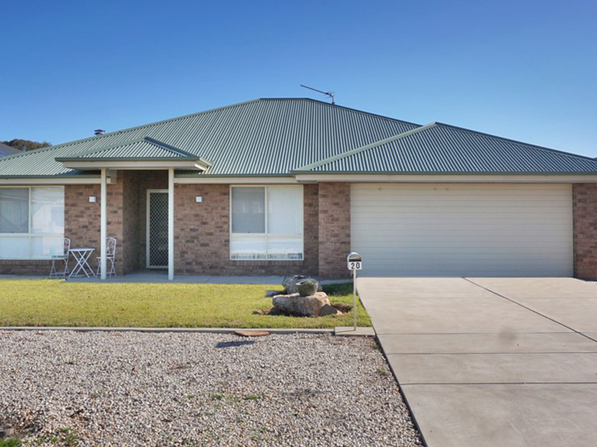 20 Lady Mary Drive, West Wyalong