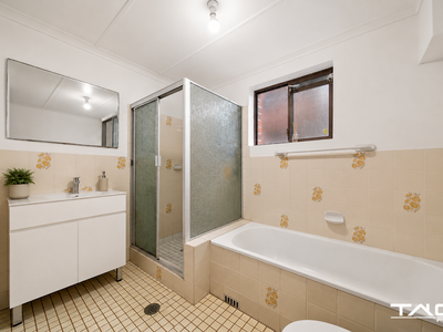 10 / 27 Park Avenue, Westmead