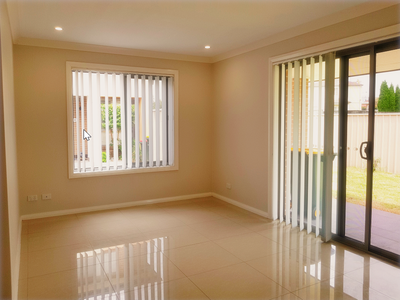 12 / 570 Sunnyholt Road, Stanhope Gardens