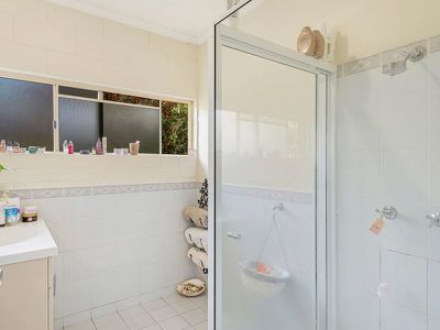 1 / 4 Silky Oak Drive, Nimbin