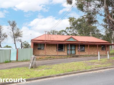 89 Kings Point Drive, Kings Point