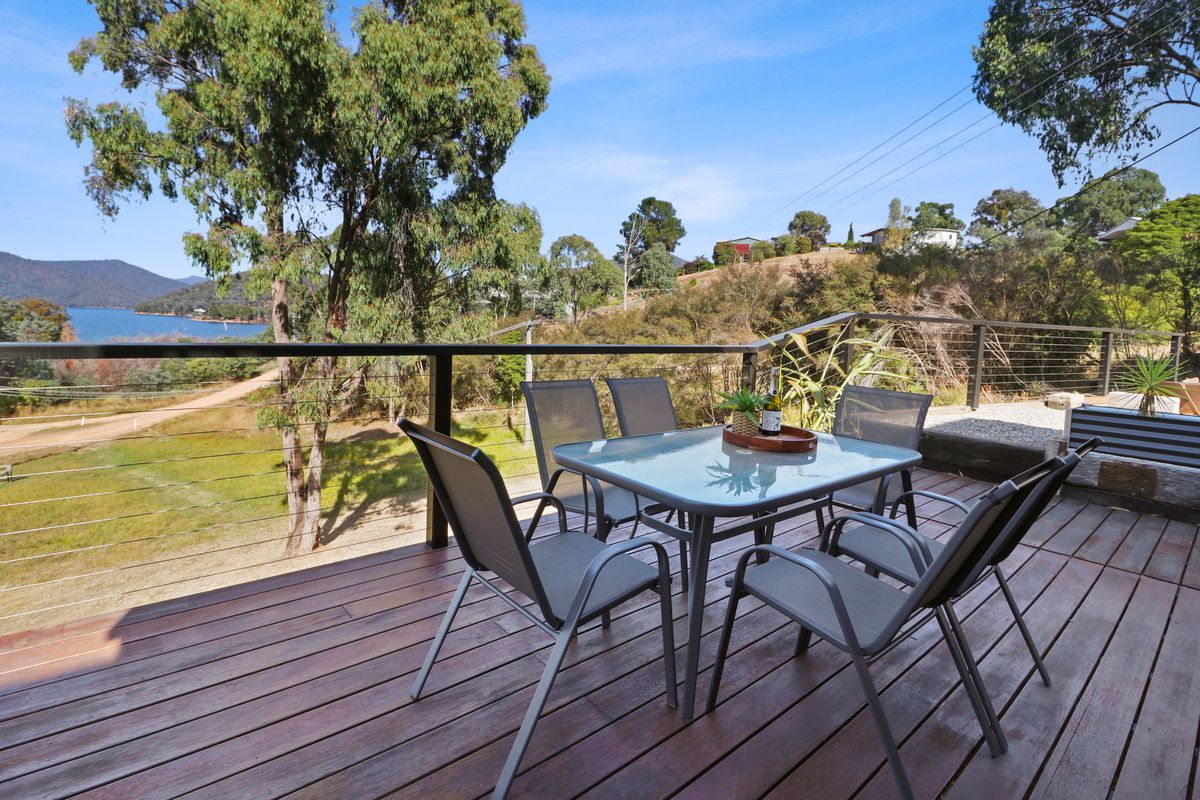 4 Murmuring Way, Goughs Bay
