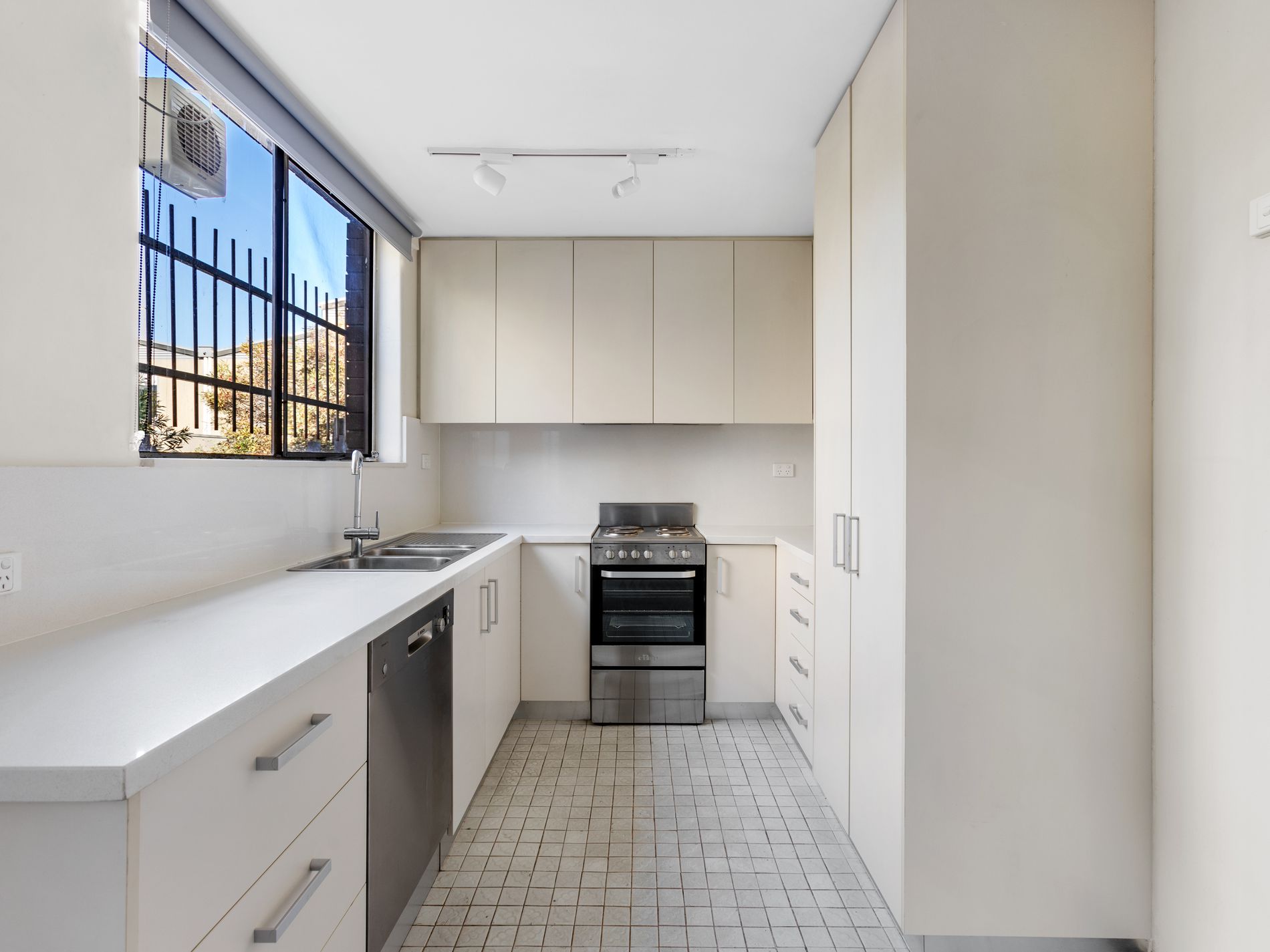 5 / 55 Cowper Street, Footscray