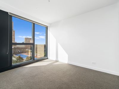 2807 / 826 Whitehorse Road, Box Hill