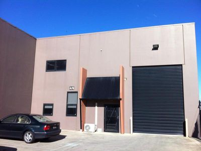 4 / 6 Hammer Court, Hoppers Crossing