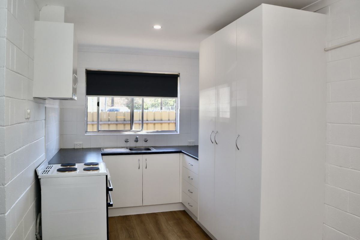 Motivated Vendor - Savvy Investors - 2 Bedroom Unit