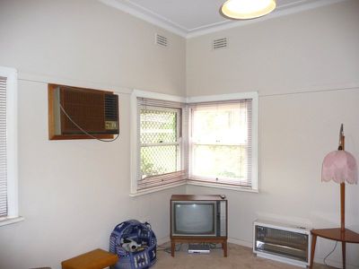 293 Downside Street, East Albury