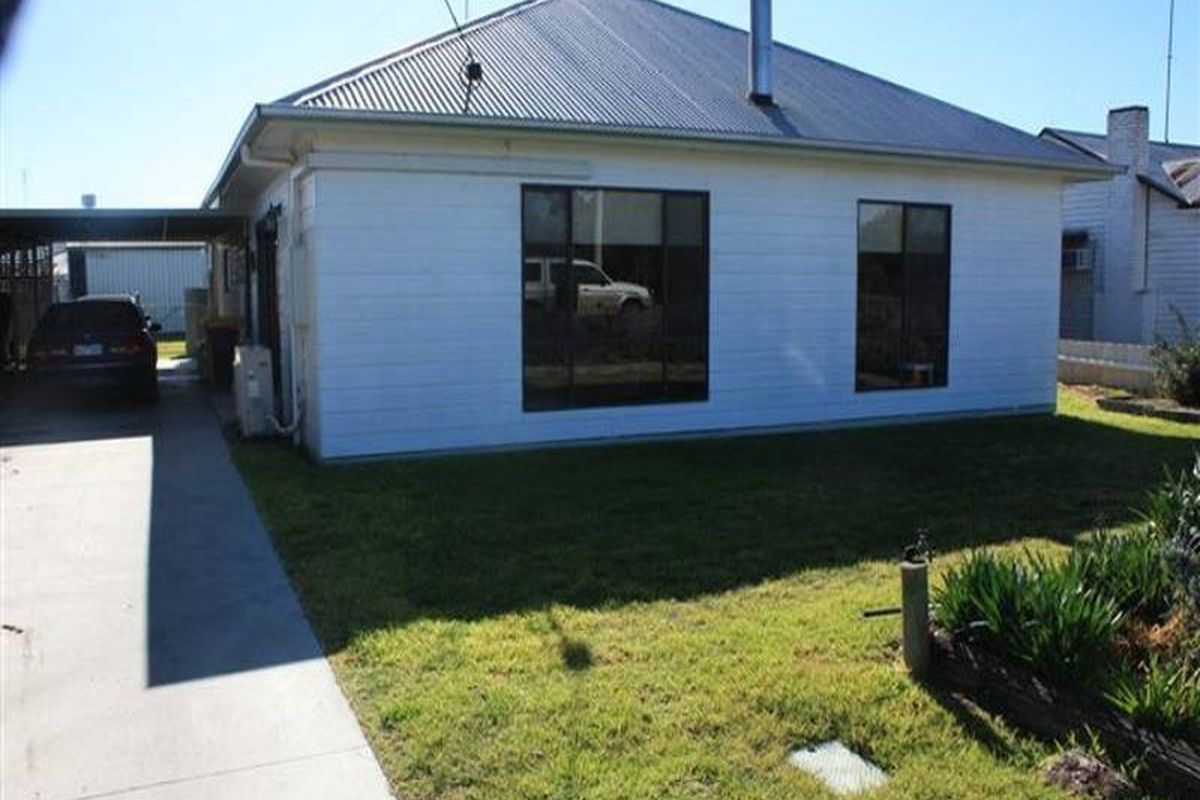 18 Kelsall Street, Warracknabeal NorthWest Real Estate