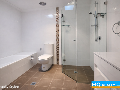 1 / 23 Highclere Place, Castle Hill