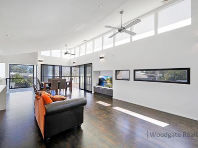 6 WHALE COURT, Woodgate