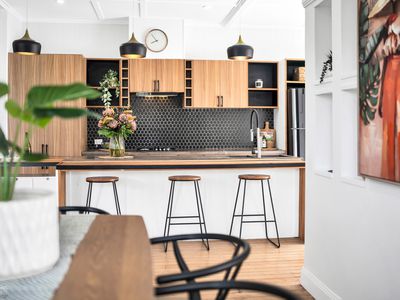 144 Greenslopes Street, Edge Hill